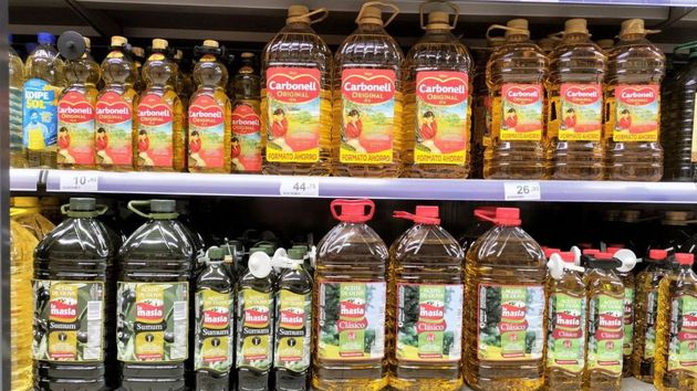 El Corte Inglés tira la casa por la ventana y pone en oferta el aceite de oliva virgen extra de dos conocidas marcas