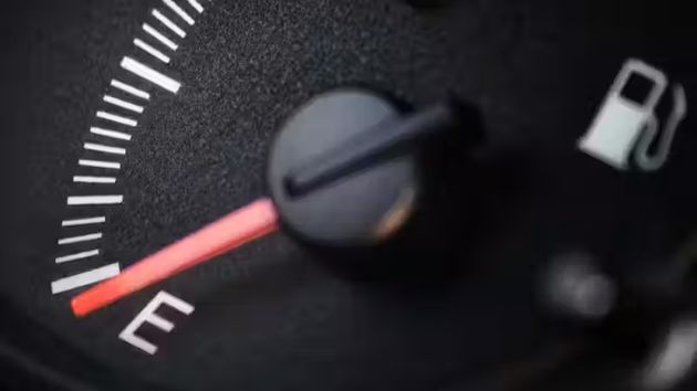 Este es el coche que menos gasta según la OCU: la opción perfecta para ahorrar en combustible