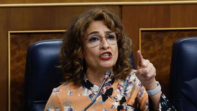 Hacienda avisa de las multas por no realizar estos trámites antes del 21 de abril
