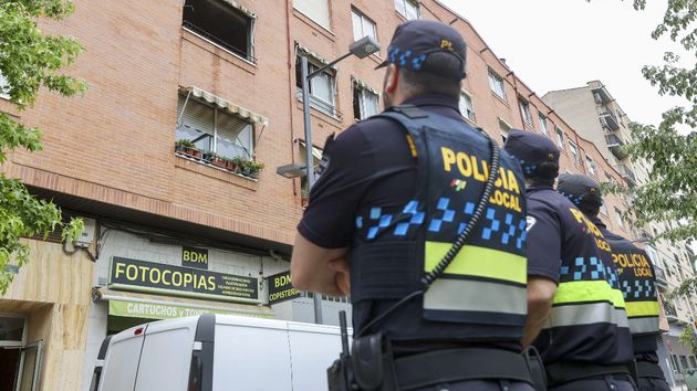 La Seguridad Social niega a un policía local de 61 años la jubilación anticipada a pesar de tener 36 años cotizados: la justicia tampoco se la concede
