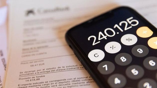 Cómo cambiar la base de cotización de autónomos en 2025