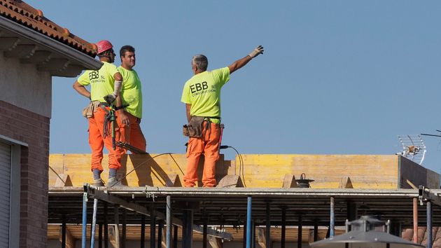 Cada año mueren 74 personas en España por caídas laborales