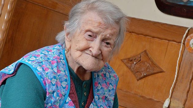 Una jubilada deja una herencia de 500.000 euros a su cuidadora "espiritual", que la atendió solo unos meses, y su sobrino impugna el testamento