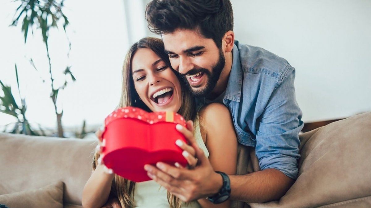 Estos son los regalos cutres que no debes regalar en San Valentín