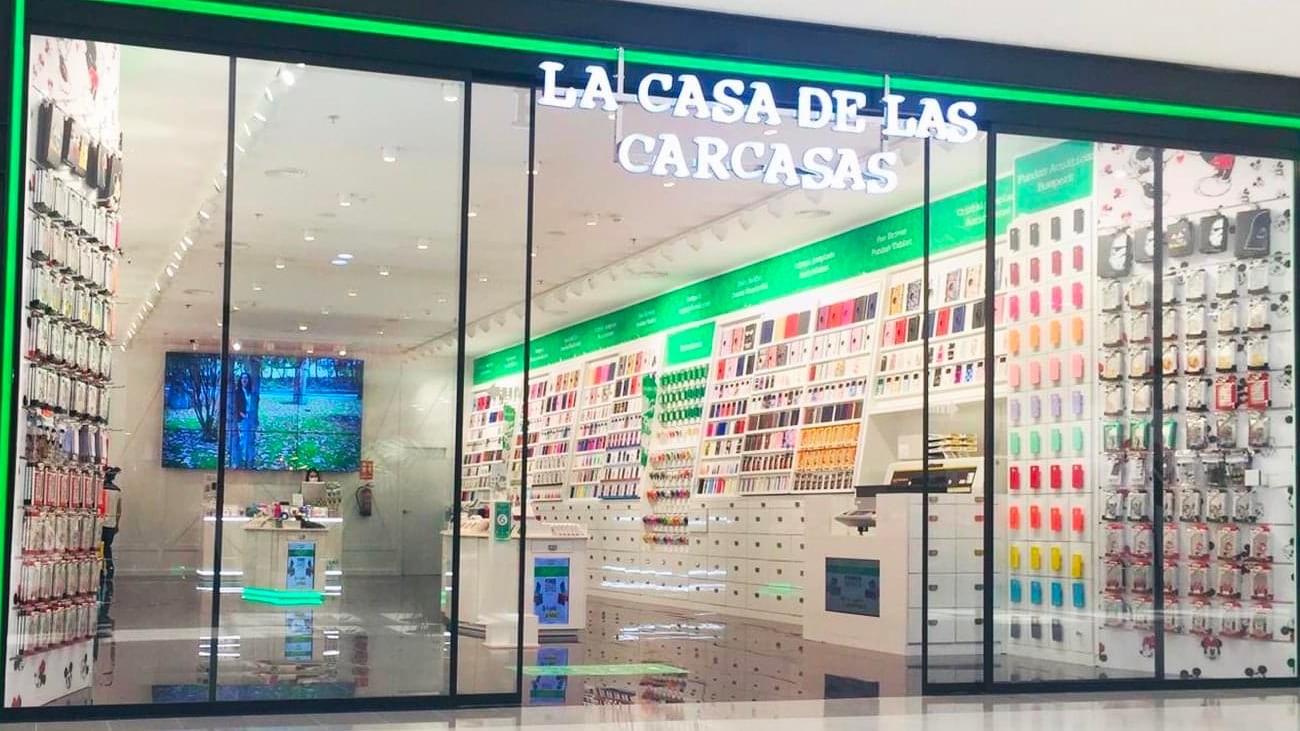 La casa de las carcasas abre nueva tienda en Barcelona necesitando cubrir nuevos puestos de trabajo
