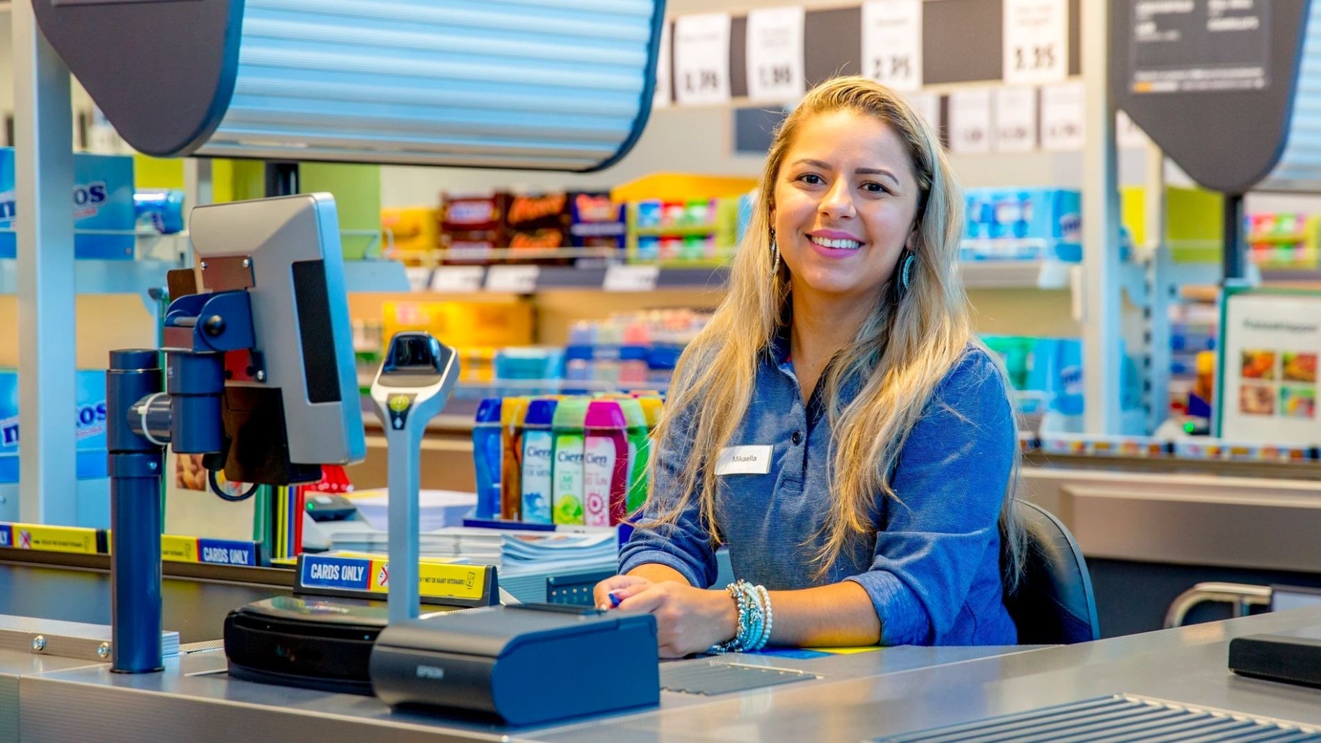 Estas empresas buscan personal para trabajar este verano: más de 5.000 ofertas