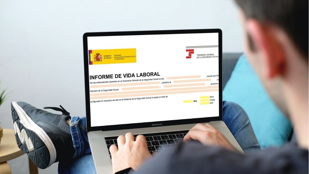 Cómo pedir la vida laboral por internet, teléfono, SMS o presencial paso a paso