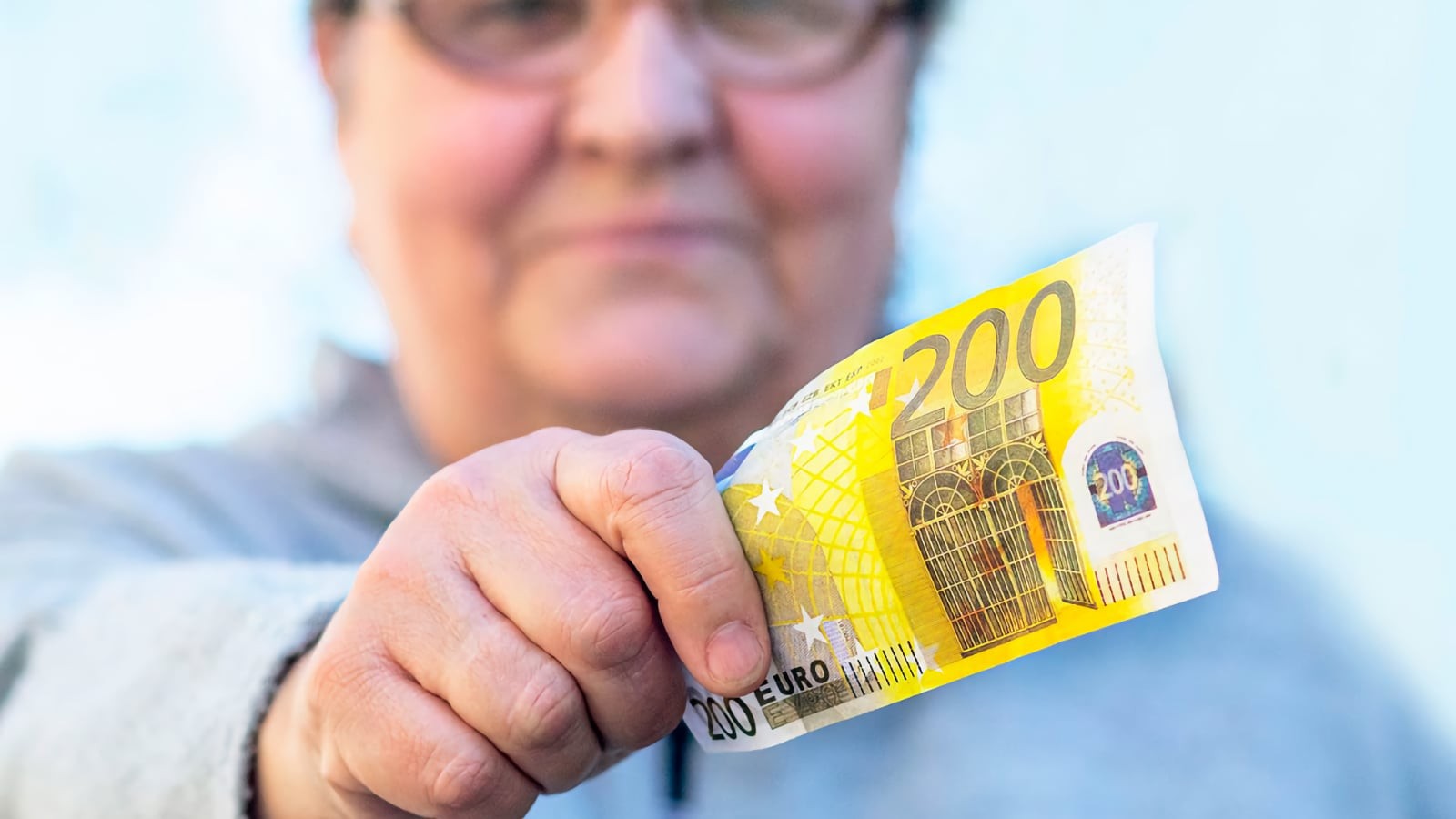 Si cobras una de estas ayudas, no puedes solicitar el cheque de 200 euros del Gobierno