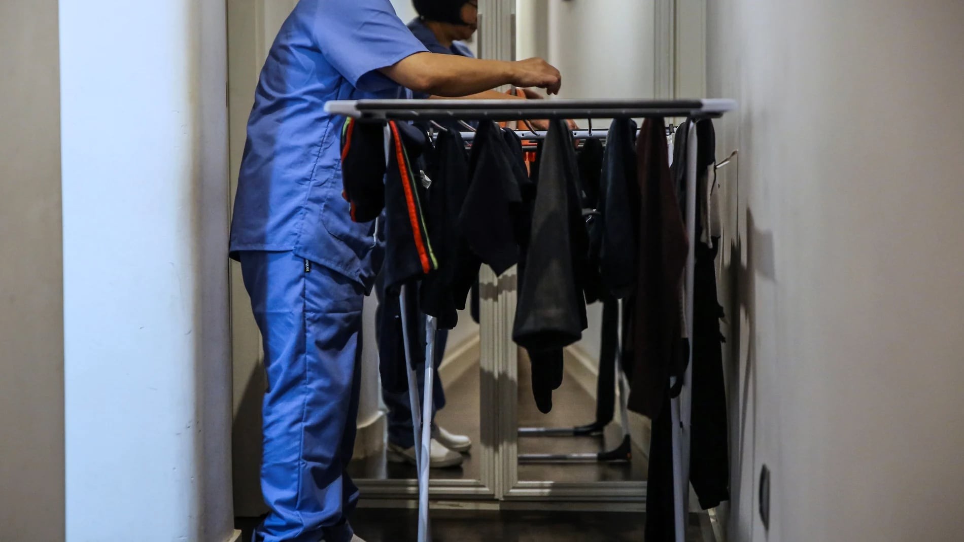 Tabla salarial de las empleadas del hogar en 2023: cuánto cobrarán con la subida del SMI
