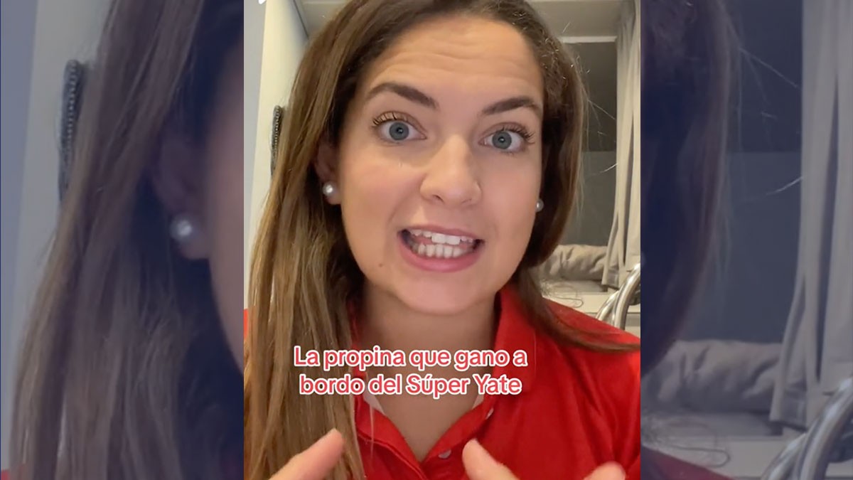 Las grandes cantidades de propinas que gana esta azafata a bordo de un súper yate