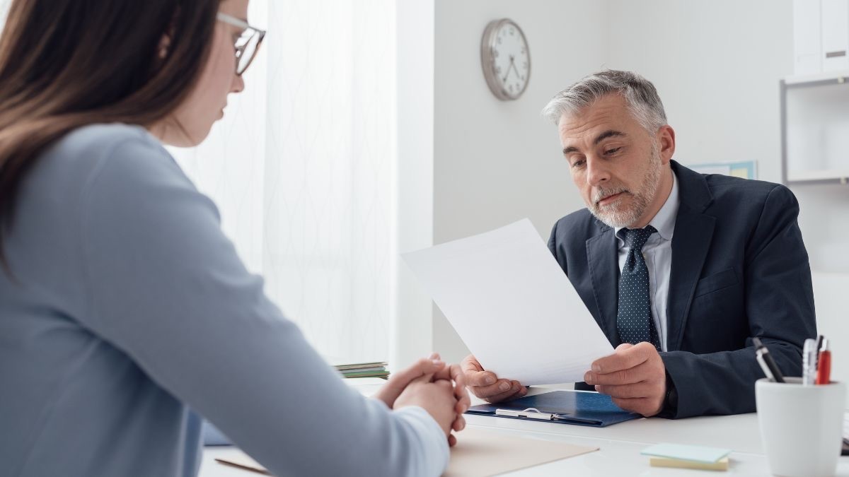 Es ilegal que te hagan estas preguntas en una entrevista de trabajo: puedes denunciarlo