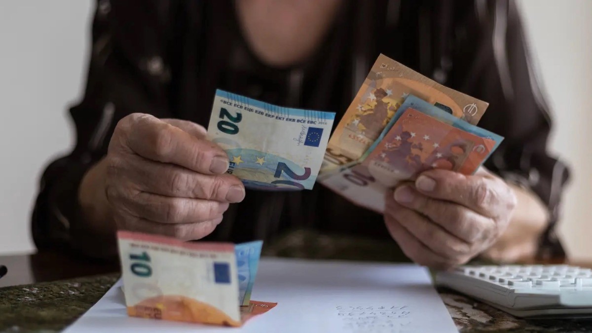 La pensión de viudedad sigue sin reforma: más de 300.000 pensionistas que trabajan la perciben