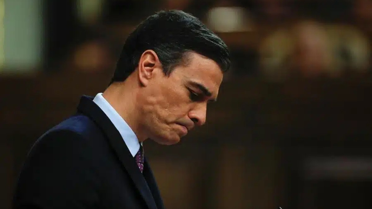 Pedro Sánchez comunicará el lunes si renuncia a la presidencia del Gobierno: "¿Merece la pena todo esto?"