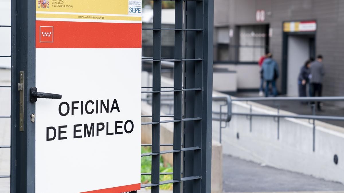 Así es posible compatibilizar el subsidio para mayores de 52 años con la pensión de viudedad en 2024