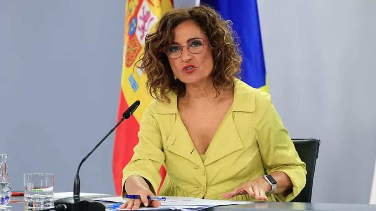 Hacienda avisa a todos los trabajadores que cobren más de este dinero en la nómina