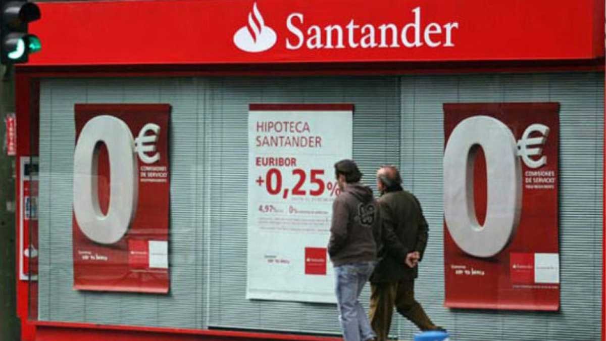 Cuánto dinero hay que tener ahorrado para comprar una casa con una hipoteca en el Banco Santander