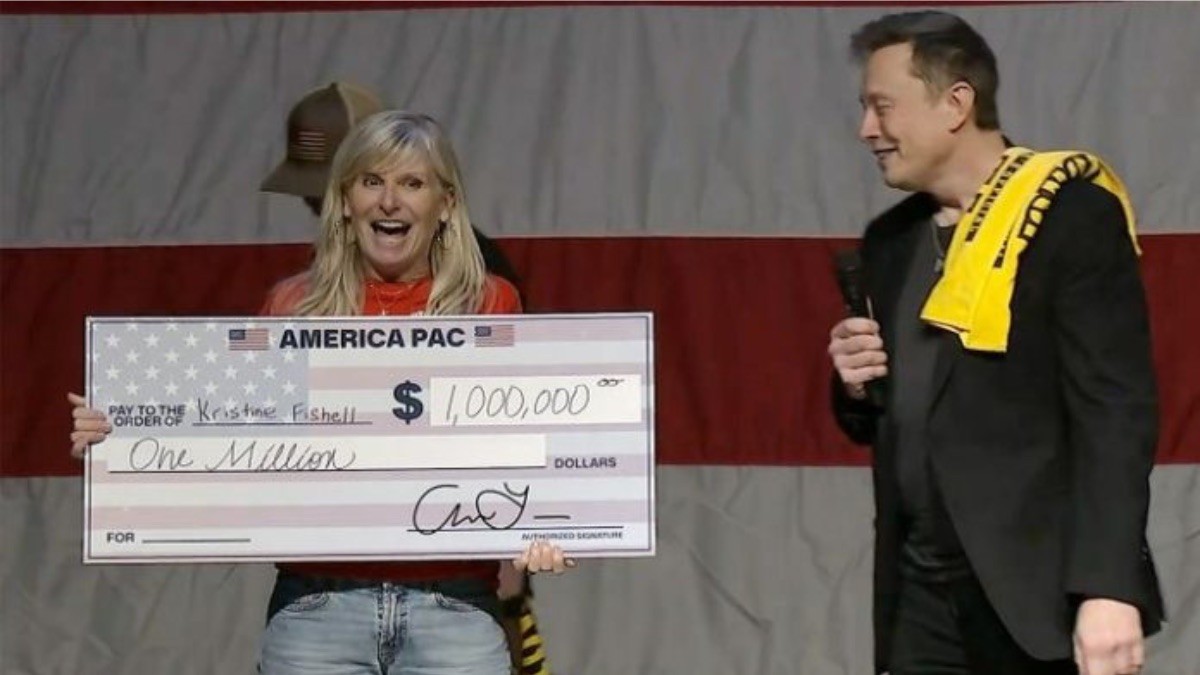 Elon Musk regala un millón de dólares al día al que cumpla con este requisito