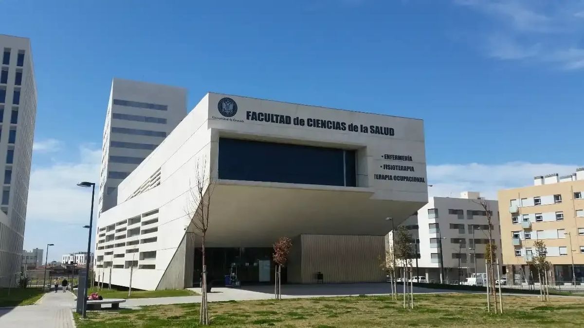 La Universidad de Granada saca una oferta de empleo de 164 plazas