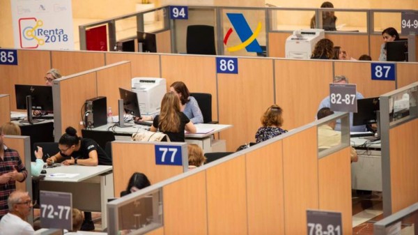 Funcionarios interinos: estos serán sus nuevos permisos como empleados públicos en 2022